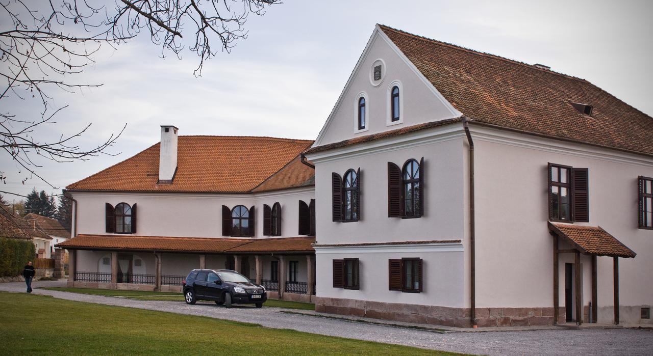 Castle Hotel Daniel Baraolt Exteriör bild